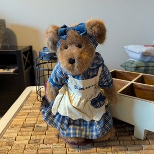 VTG Boyds Bears Muffin B. Blueberry Retired Bear Original Tags With Boyd's Stand